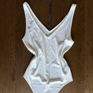 American Eagle V Neck Ribbed Bodysuit